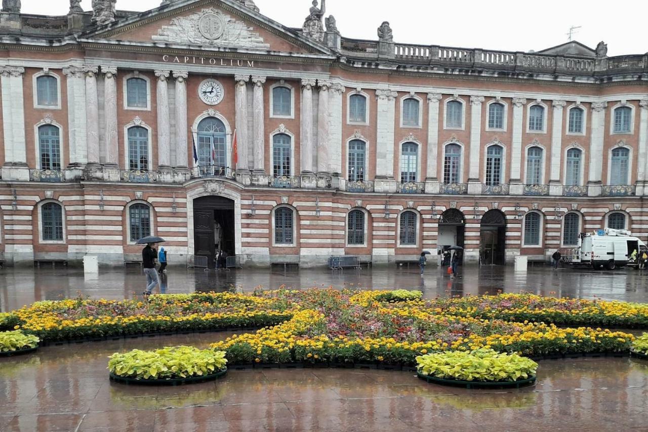 :) Grand Studio Lumineux A Toulouse Et Parking Luaran gambar