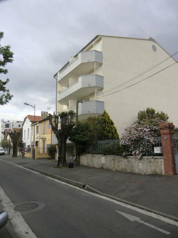 :) Grand Studio Lumineux A Toulouse Et Parking Luaran gambar